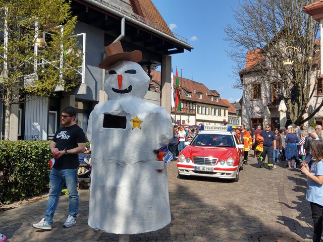 Der Schneemann bildete das Ende des Umzugs.  | Foto: bas