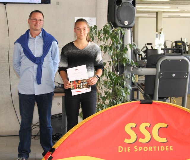 Trainer Christian Krismeyer und Sina Herrmann (Tennis) | Foto: SSC