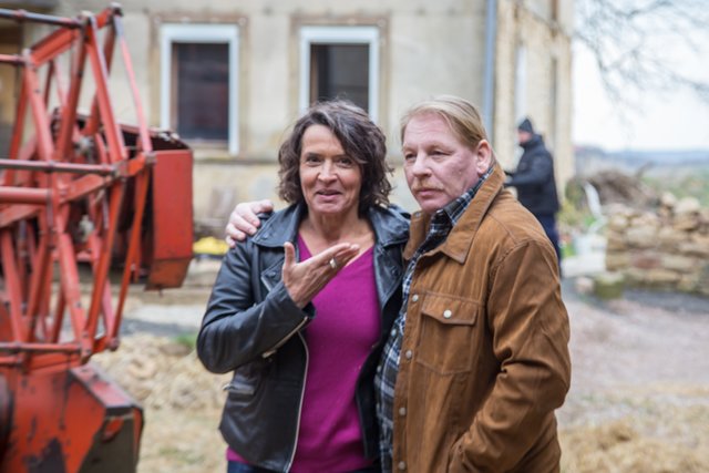 Ulrike Folkerts und Ben Becker am Set. | Foto: Roland Kohls
