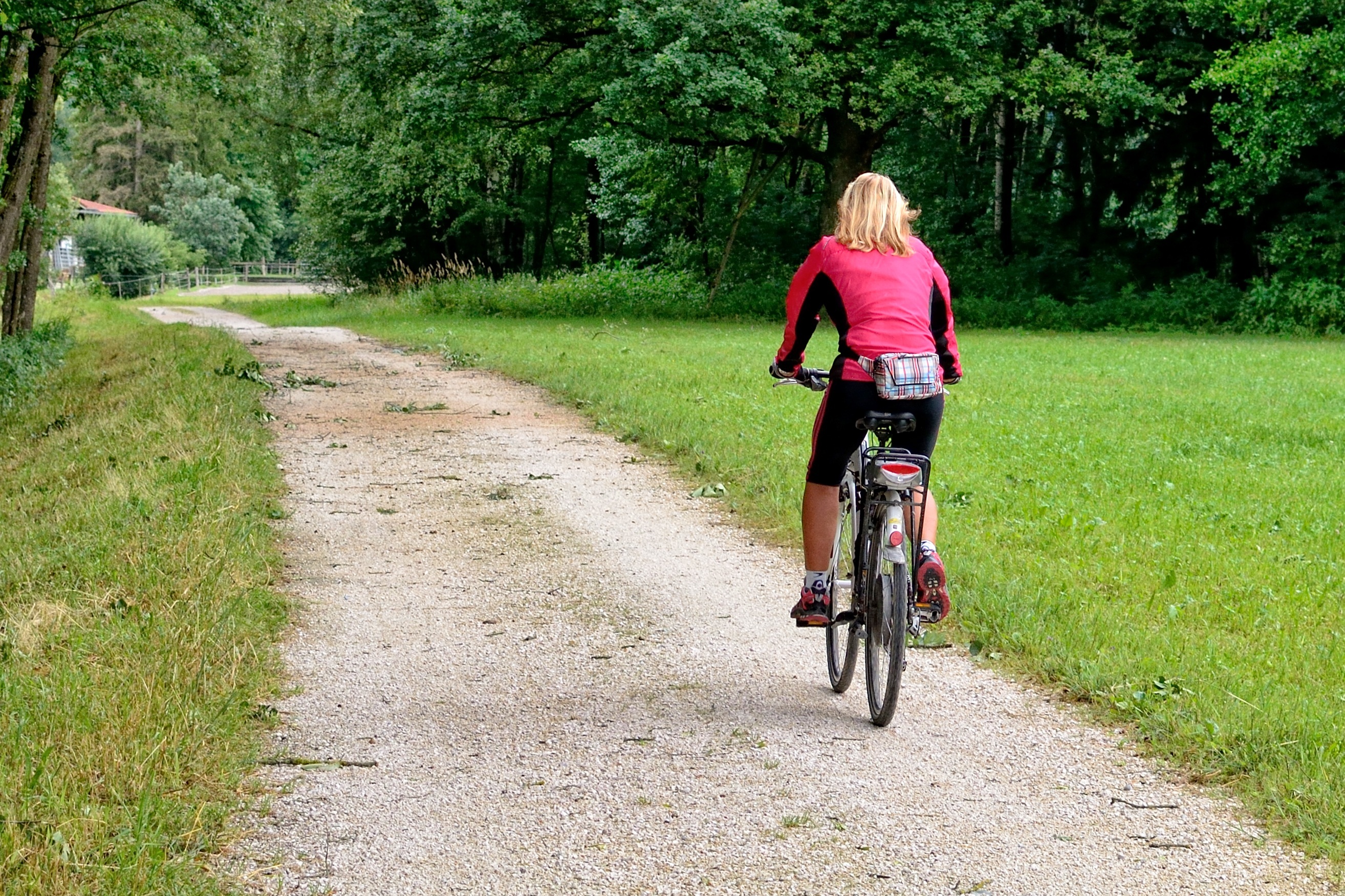 Zeit, mit dem Fahrrad in den Frühling zu radeln.