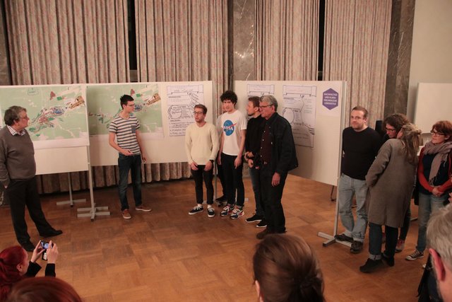 Am Ende der Veranstaltung präsentierten die Gruppen ihre Ergebnisse an den Stellwänden. | Foto: Franz Walter Mappes