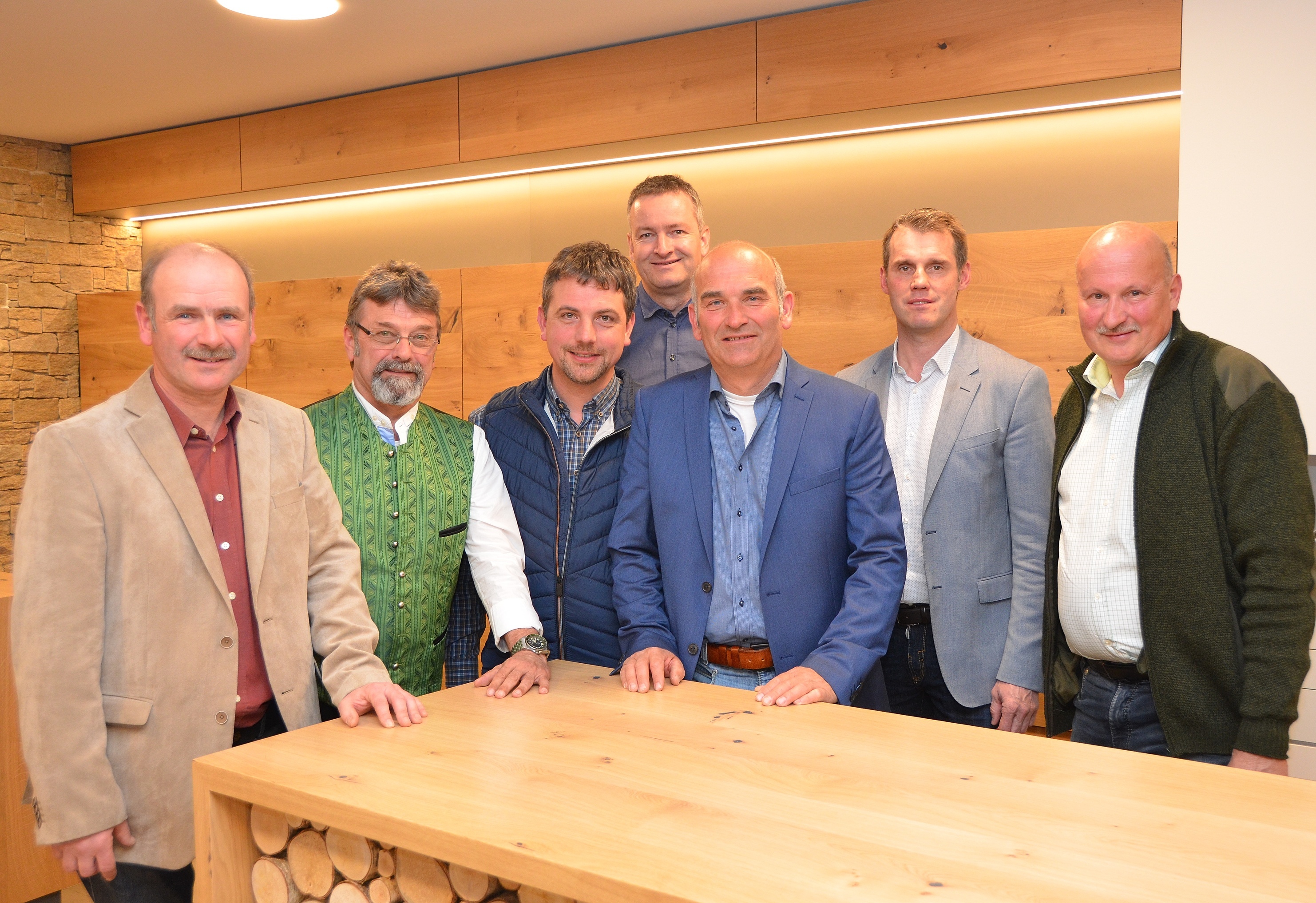 Vorstand und Beirat wurden bestätigt (v.l.): Franz Benz, Manfred Bannwarth, Stefan Huschle, Frank Kasparek, Wendelin Obrecht, Jochen Adam und Erich Kiefer.