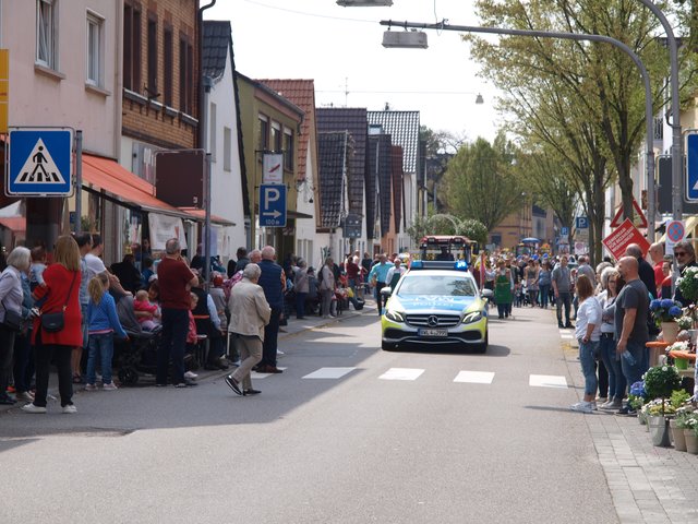 Der Zug kommt | Foto: Kristin Hätterich