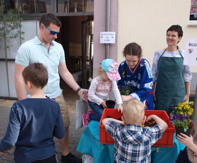 Pflanzaktion für Kinder beim Obst- und Gartenbauverein | Foto: Kristin Hätterich