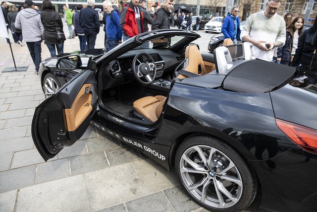 Der neue BMW Z4 wurde auf dem Stiftsplatz präsentiert | Foto: Jens Vollmer