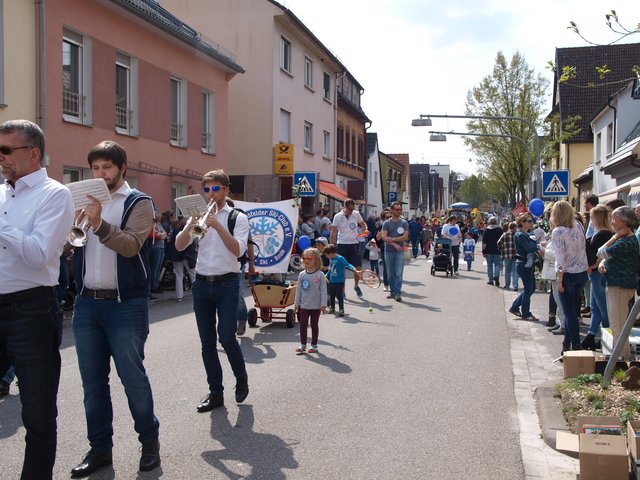 Sommertagsumzug Friedrichsfeld | Foto: Kristin Hätterich