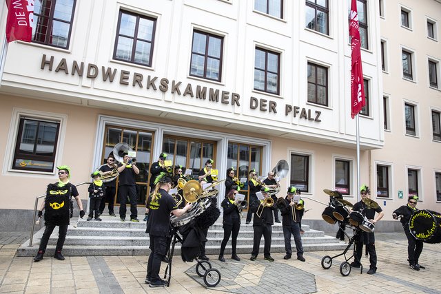 Guggemusik von den Dunnerschbejer Wildsaufetzern | Foto: Jens Vollmer