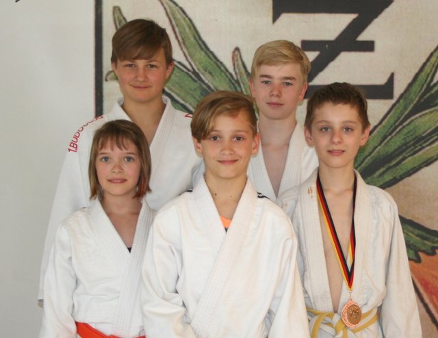 Die Zeiskamer Judokas der Altersklasse U12/U15 die am Samstag um Medaillen kämpften. (Hier fehlt Omar Nazir Garfarli). | Foto: Budoclub