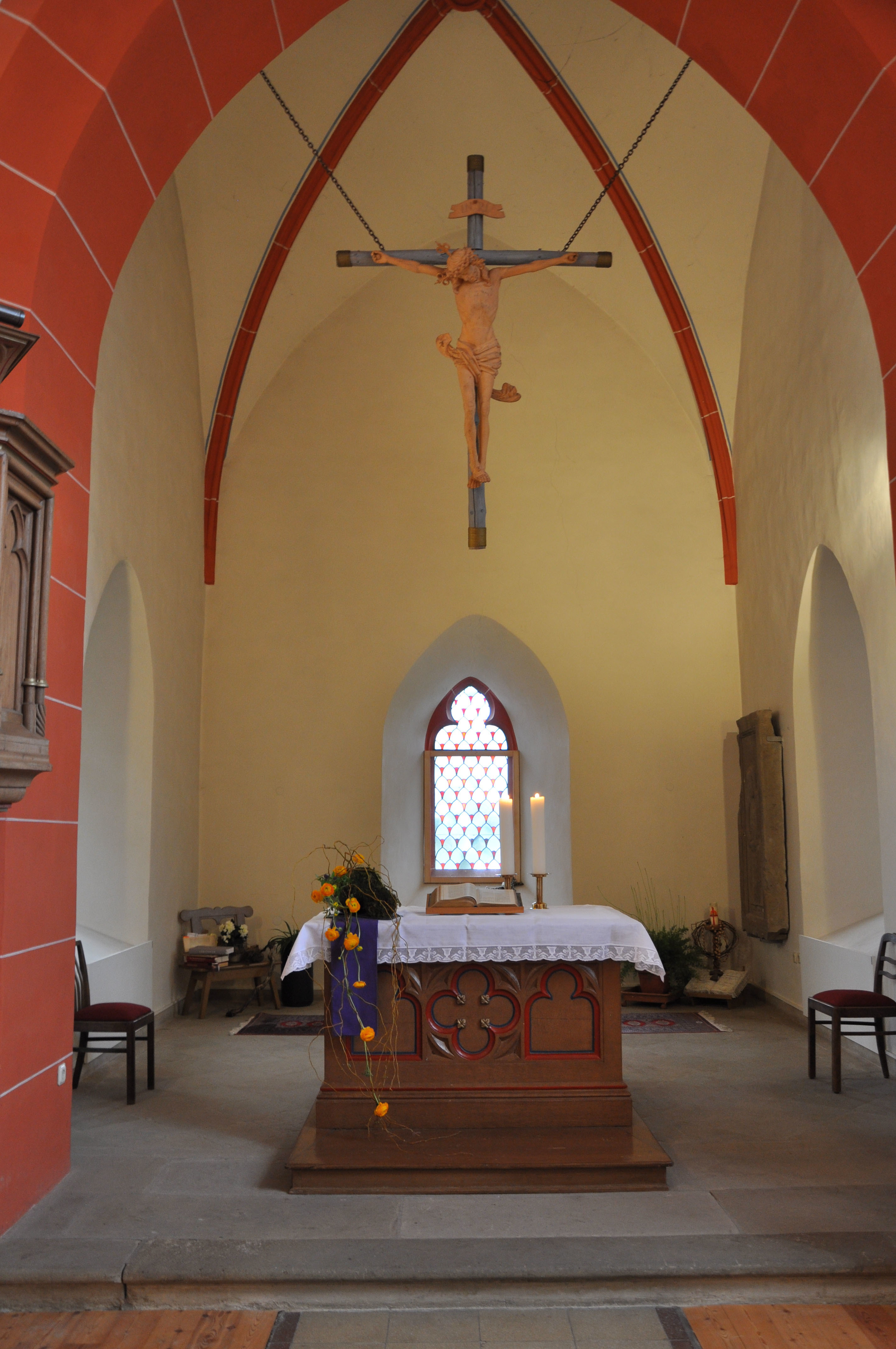 An Ostern, dem wichtigsten und ältesten Fest der Christenheit, feiern Christen die Auferstehung Jesu Christi von den Toten.