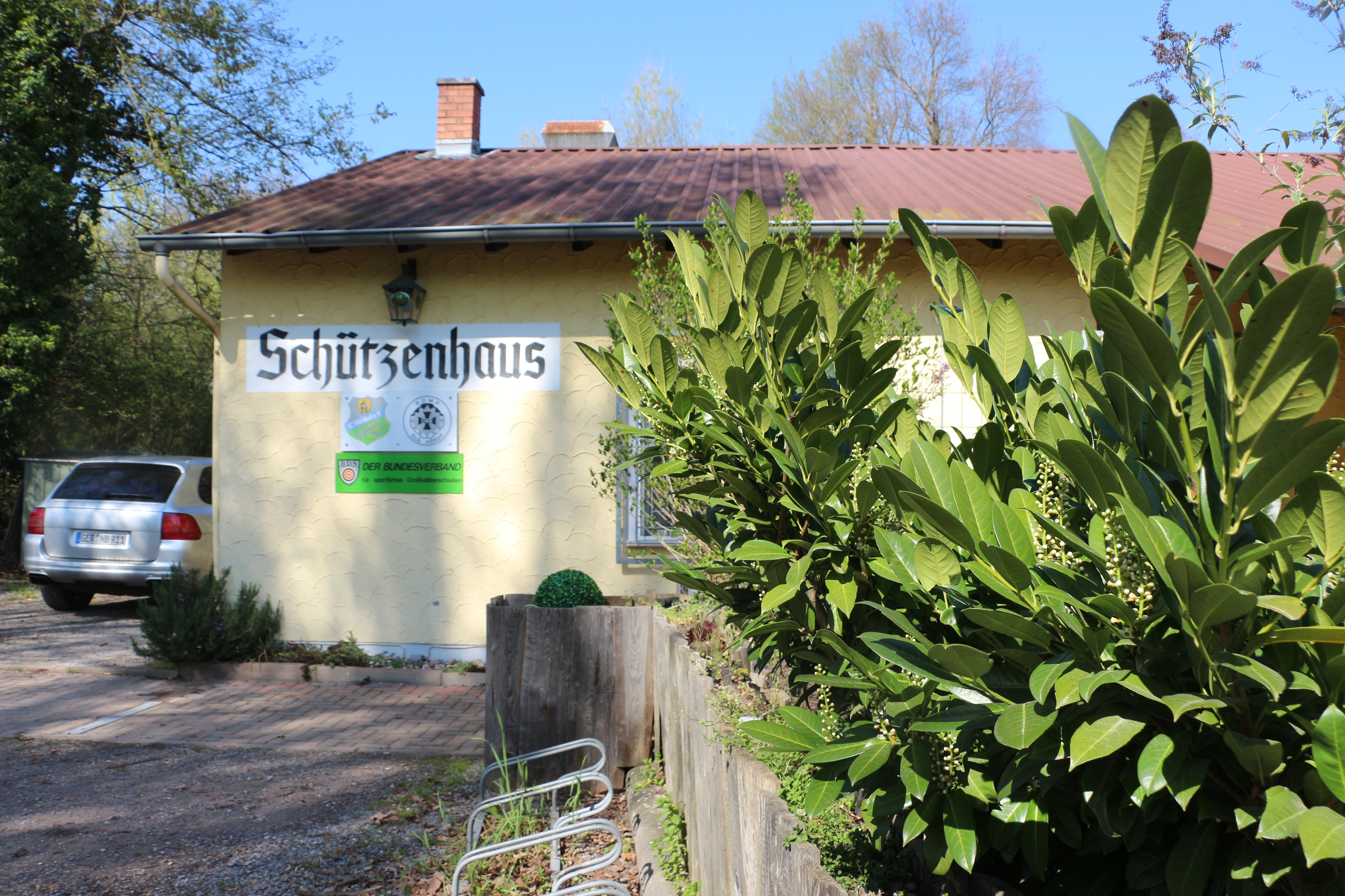 Wer liegt im Recht? Der Schützenverein 1960 Hördt und die Pächterin des Vereinslokals "Nadjas Schnitzelwerk" liegen im Clinch.