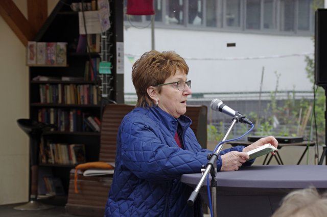 Mundartautorin Edith Brünnler bei ihrem tollen Vortrag | Foto: Ilona Schäfer