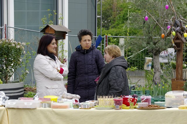 Am Buffet - Ruhe vor dem Sturm... | Foto: Ilona Schäfer