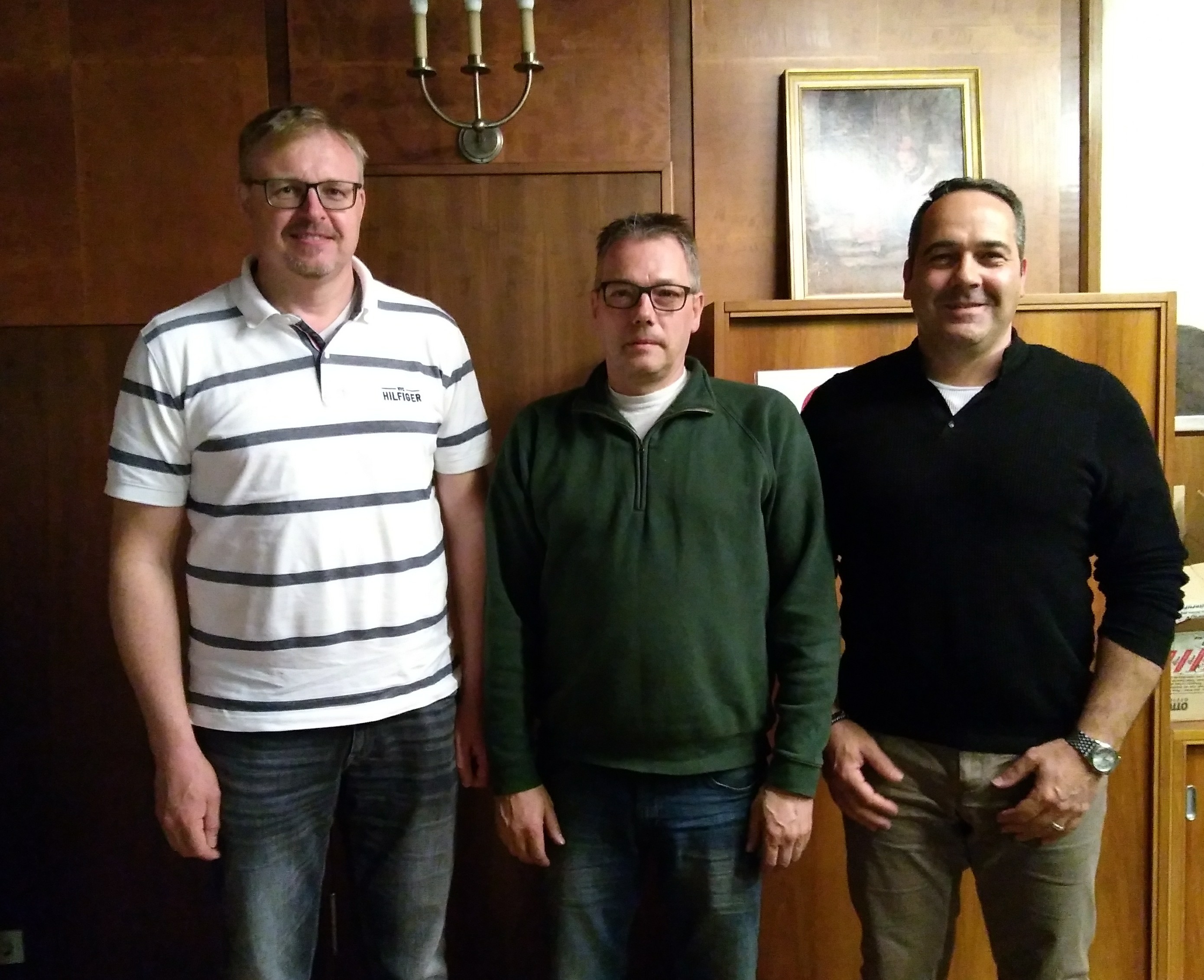 v.l.n.r: Jürgen Kuntz (stv. Obermeister), Michael Hirschelmann (Obermeister) und André Morio (Geschäftsführer der Kreishandwerkerschaft Westpfalz)