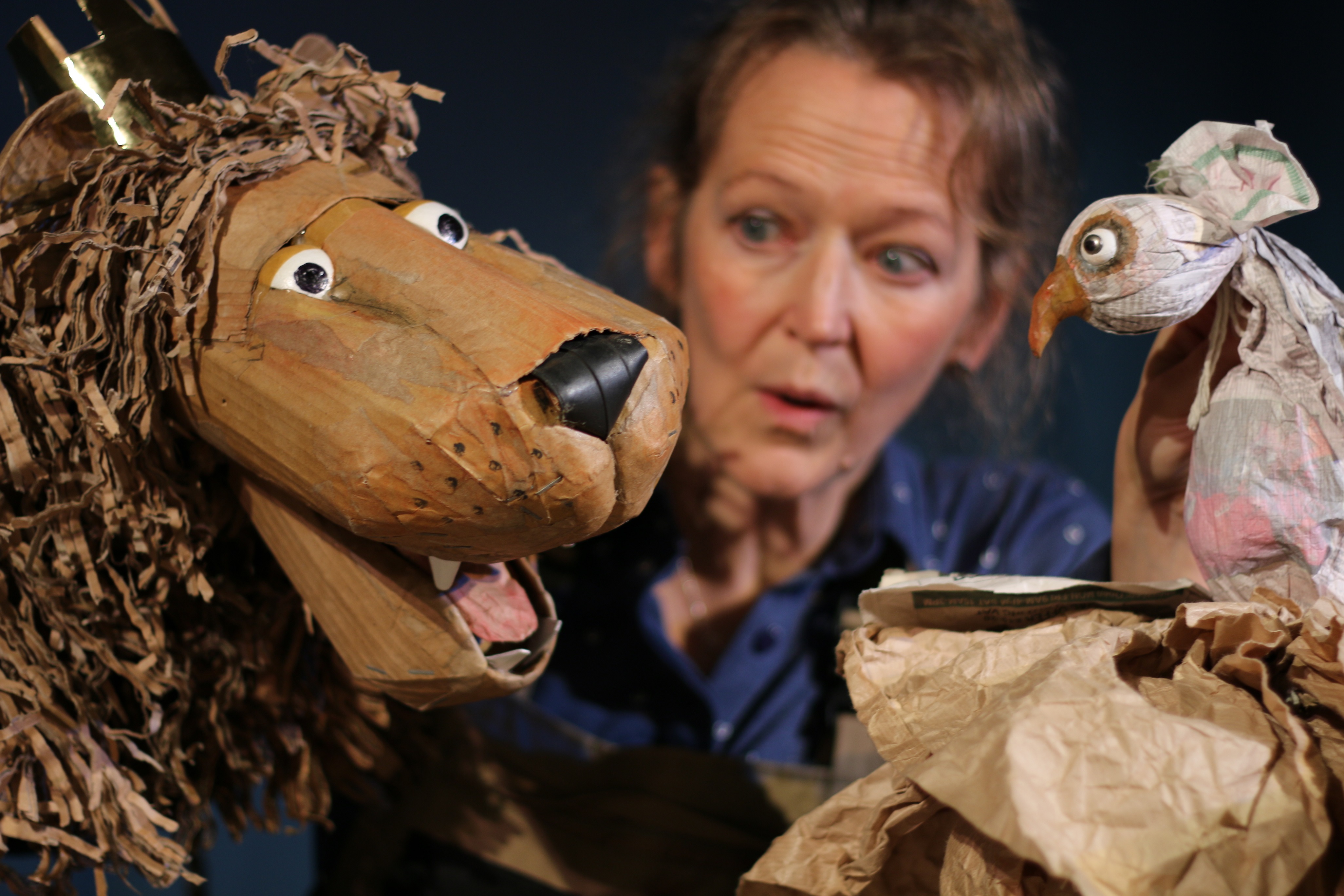 Puppentheater „Karneval der Tiere“ für Kinder und Erwachsene am 28. April im Hambacher Schloss.