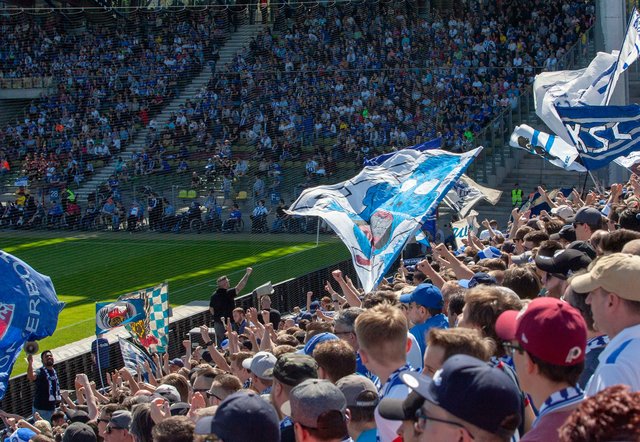 Beste Stimmung - im Block | Foto: wow.pics.ka