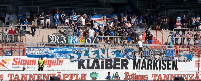 Im Stadion | Foto: wow.pics.ka