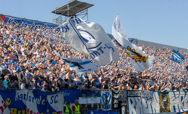 "Fan-Power" | Foto: wow.pics.ka