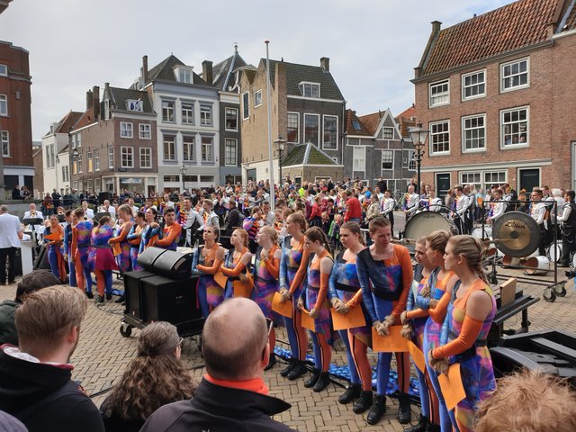 Wie überall in den Niederlanden wurde auch in Dordrecht der Koningsdag (Nationalfeiertag am 27. April) groß gefeiert. | Foto: Harald Schönig 