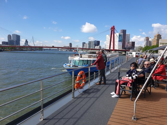 Abschied von der modernen Stadt Rotterdam, oft auch "Manhattan an der Maas" genannt. | Foto: Harald Schönig 