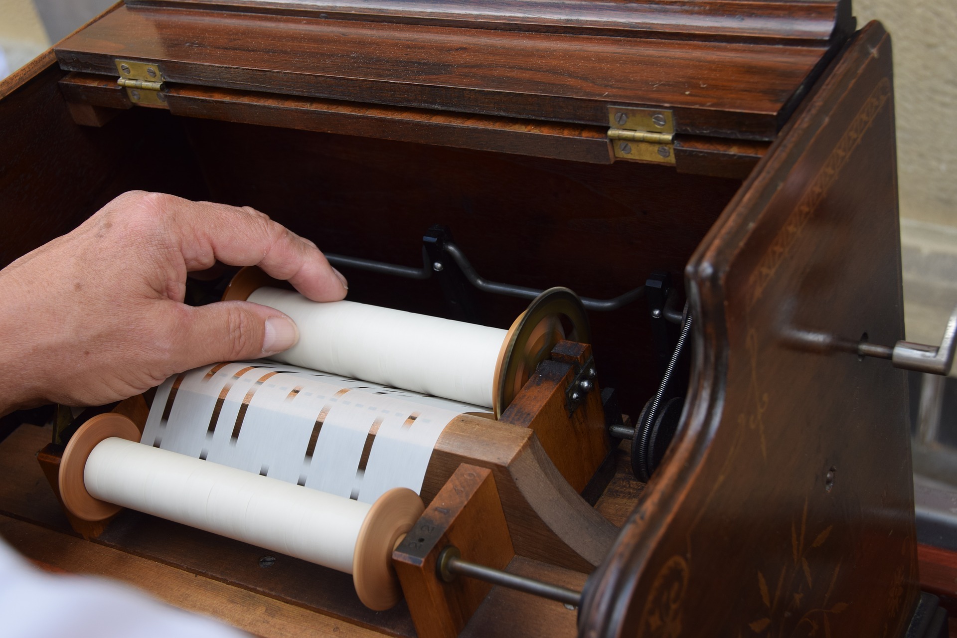 Im Rahmen der regelmäßigen Förderverein-Stammtische des Deutschen Musikautomaten-Museums (DMM) bieten die Bruchsaler Museums-Drehorgler am Sonntag, 5. Mai, ein stimmungsvolles Potpourri zum Start in den Sommer.