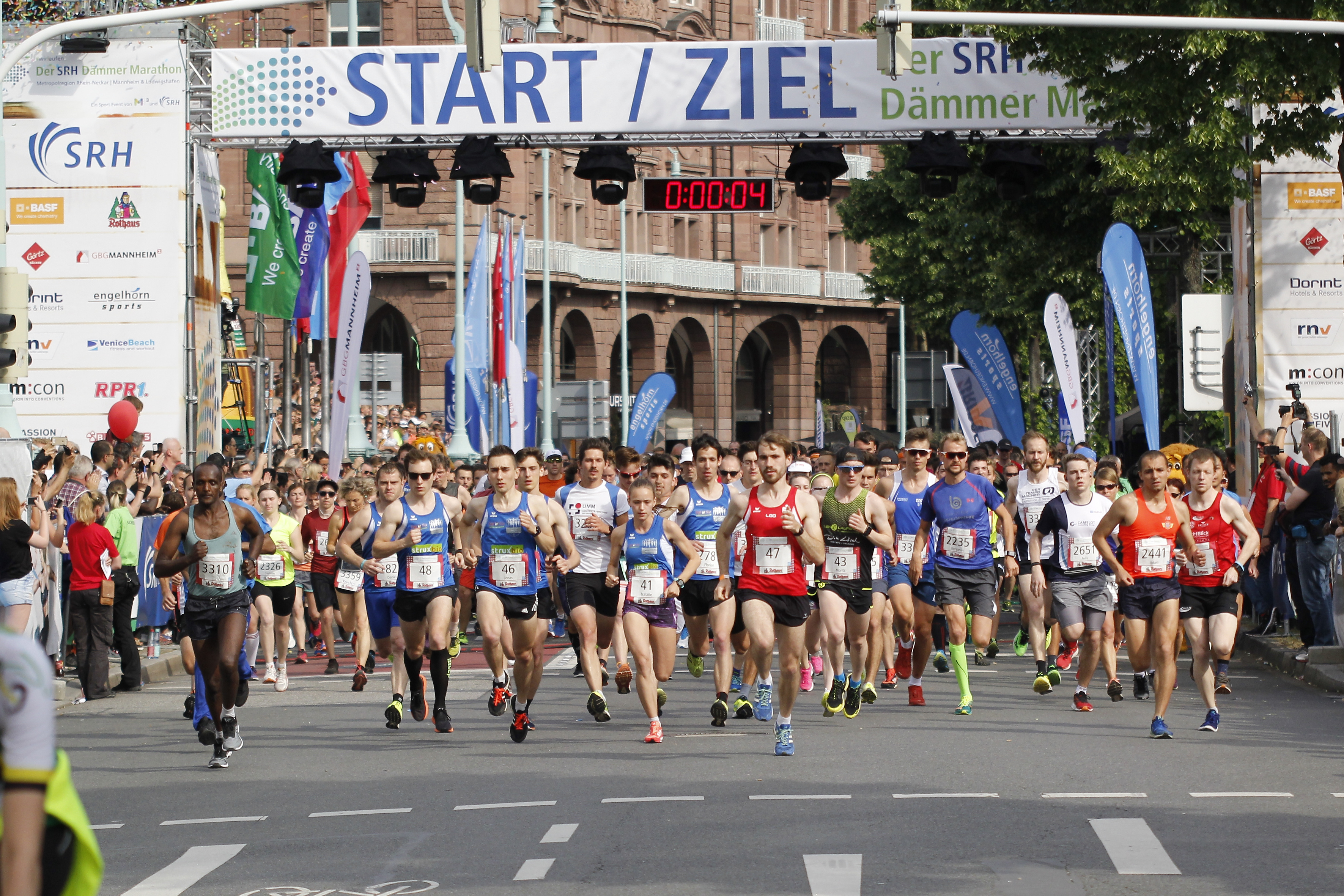 Um 19 Uhr fällt der Startschuss zum SRH Dämmermarathon.