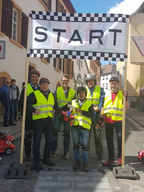 Gute Stimmung vor dem Start  | Foto: Claudia Bardon