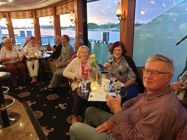 Weinprobe vom Weinkontor Edenkoben. | Foto: Harald Schönig 