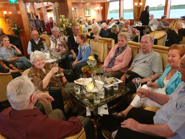Weinprobe vom Weinkontor Edenkoben. | Foto: Harald Schönig 