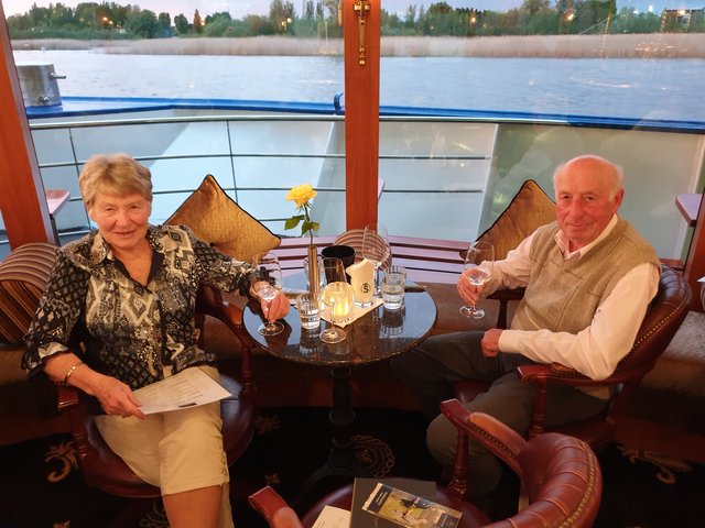 Weinprobe vom Weinkontor Edenkoben. | Foto: Harald Schönig 