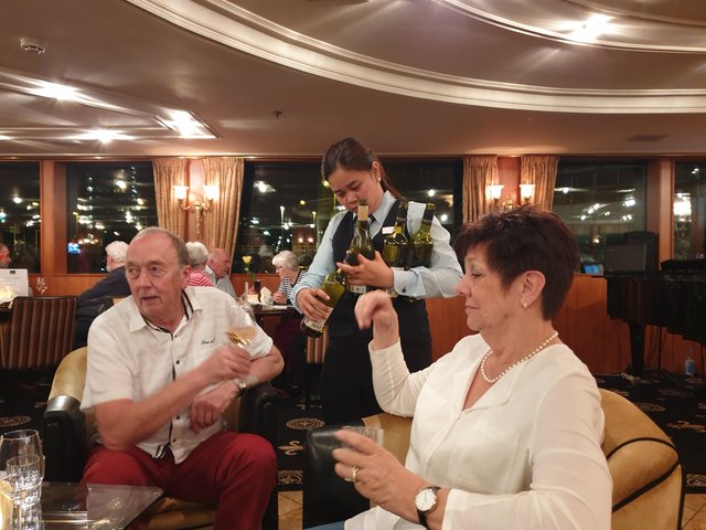 Weinprobe vom Weinkontor Edenkoben. | Foto: Harald Schönig 