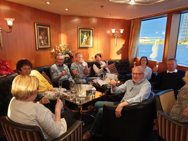 Weinprobe vom Weinkontor Edenkoben. | Foto: Harald Schönig 