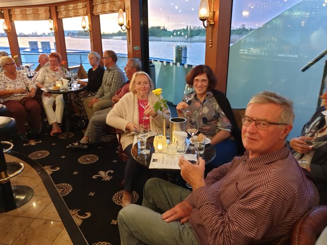 Weinprobe vom Weinkontor Edenkoben. | Foto: Harald Schönig 