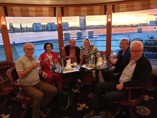 Weinprobe vom Weinkontor Edenkoben. | Foto: Harald Schönig 