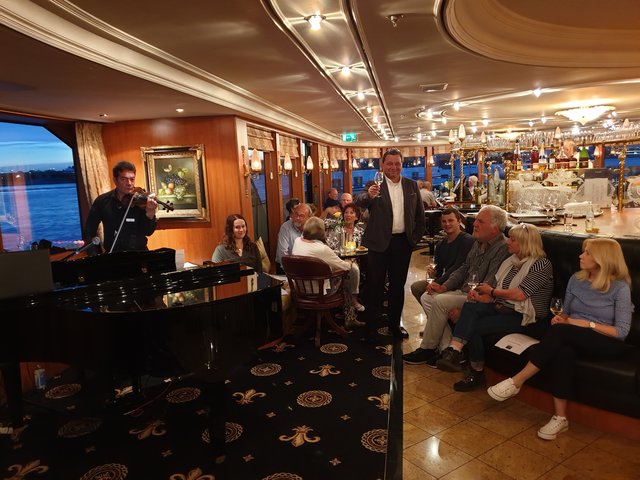 Weinprobe vom Weinkontor Edenkoben. | Foto: Harald Schönig 