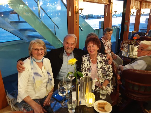 Weinprobe vom Weinkontor Edenkoben. | Foto: Harald Schönig 