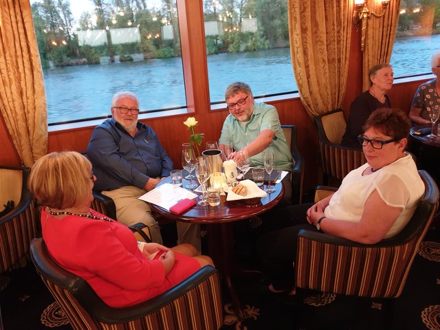 Weinprobe vom Weinkontor Edenkoben. | Foto: Harald Schönig 