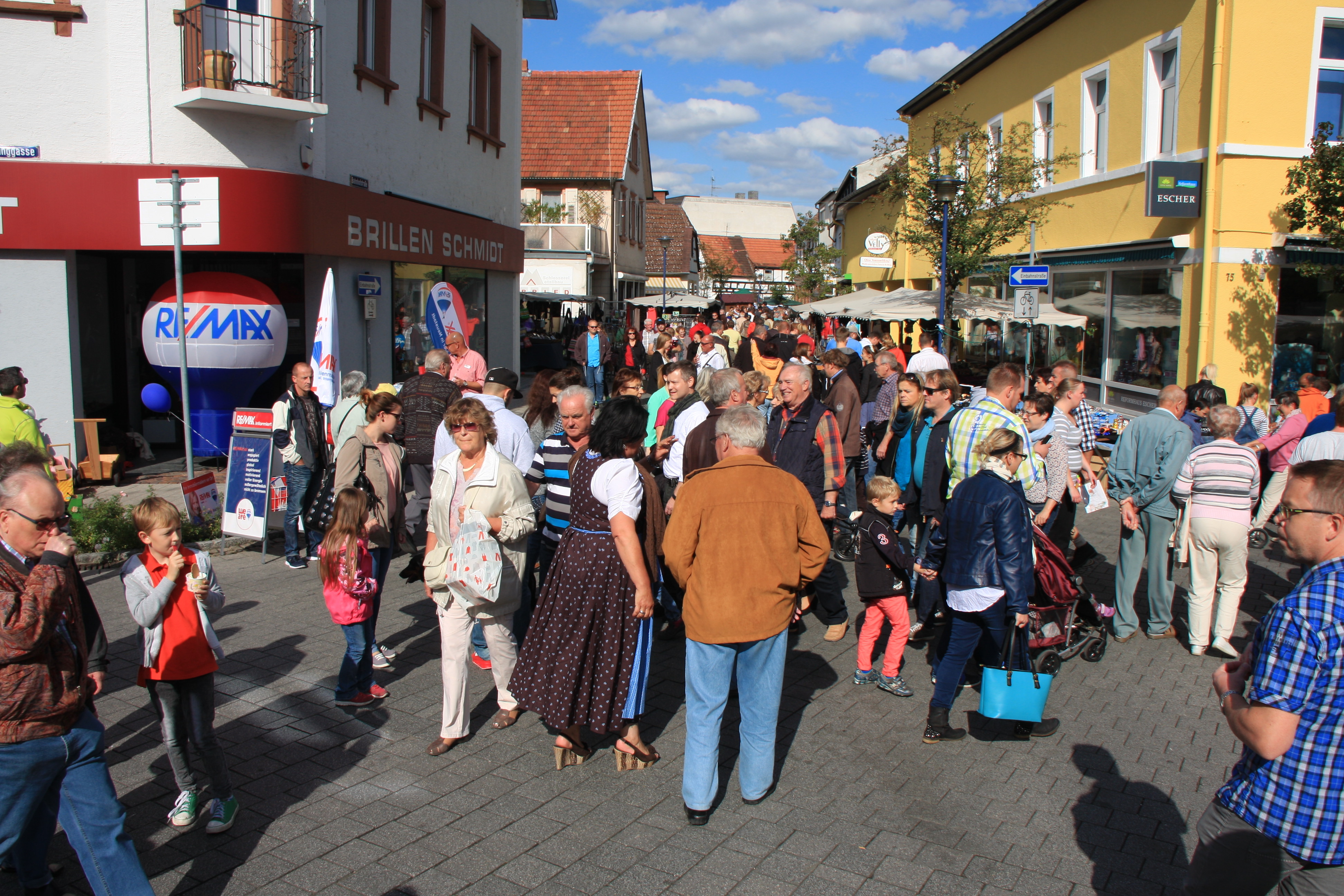 Eine hohe Publikumsfrequenz garantiert der Dreierschlag „Maikerwe“, „Leisböhler Weintage“ und „Verkaufsoffener Sonntag“ am kommenden Wochenende in Haßloch.