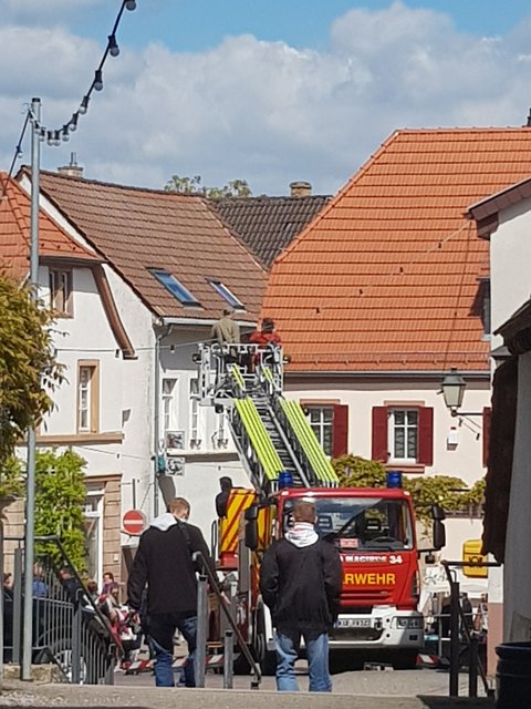 Die Feuerwehr brachte Besucher in luftige Höhen | Foto: Claudia Bardon