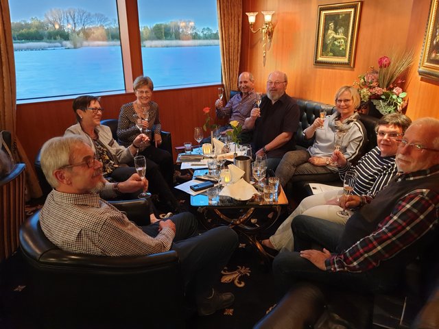 Weinprobe vom Weinkontor Edenkoben. | Foto: Harald Schönig 