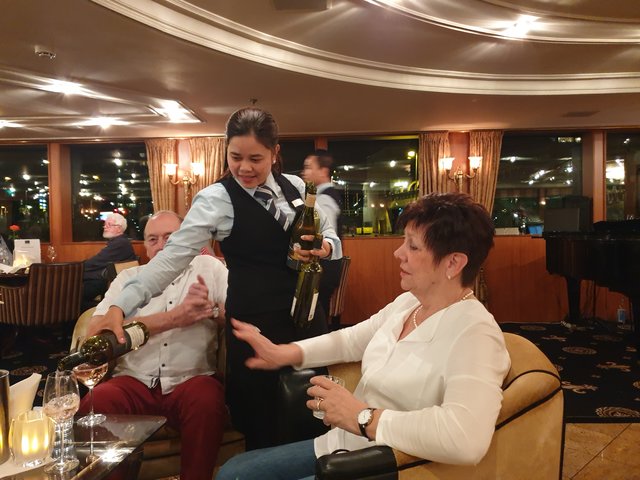 Weinprobe vom Weinkontor Edenkoben. | Foto: Harald Schönig 