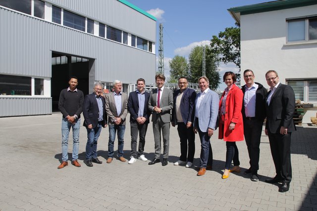 Informationsaustausch bei „Leicht Fenster und Türen“ | Foto: jowapress.de
