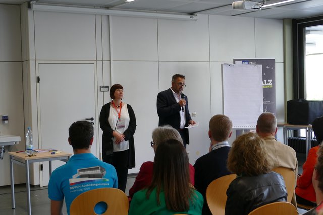 Nina Dahlke und Michael Riefer begrüßten die Gäste