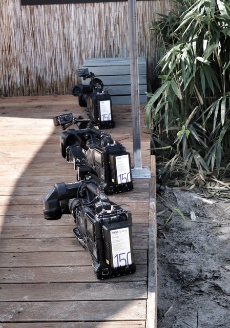 Die Kameras warten auf ihren Einsatz. | Foto: Bauer