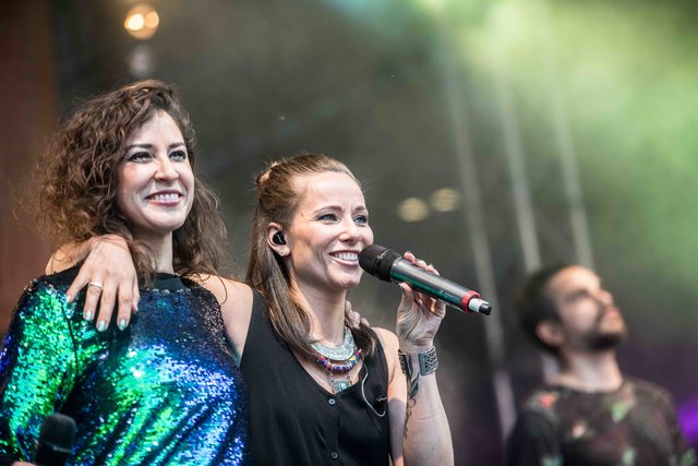 Introducing Clara Valente (links) auf der Bühne Frei. | Foto: Gaier