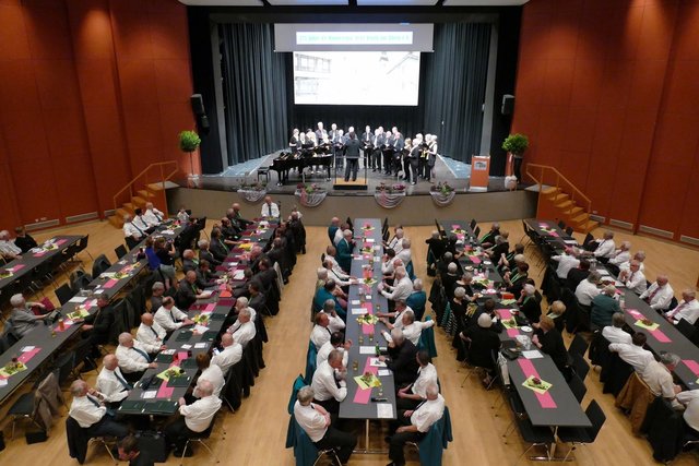 Volles Haus beim Freundschaftssingen