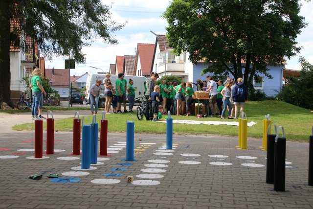 Auch in Ramstein wurde kräftig angepackt. Hier sieht man das fertige Spielfeld  Foto: Ps