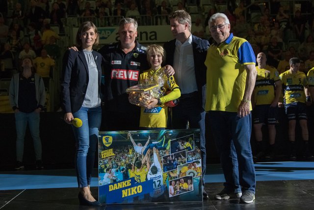 Abschied von Trainer Nicolaj Jacobsen | Foto: Paul Needham