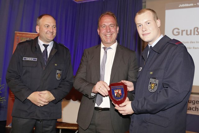 Von links nach rechts: Zugführer André Luipold, Staatssekretär des Innern und für Sport Randolf Stich und Pascal Kihl. | Foto: Anke Luipold