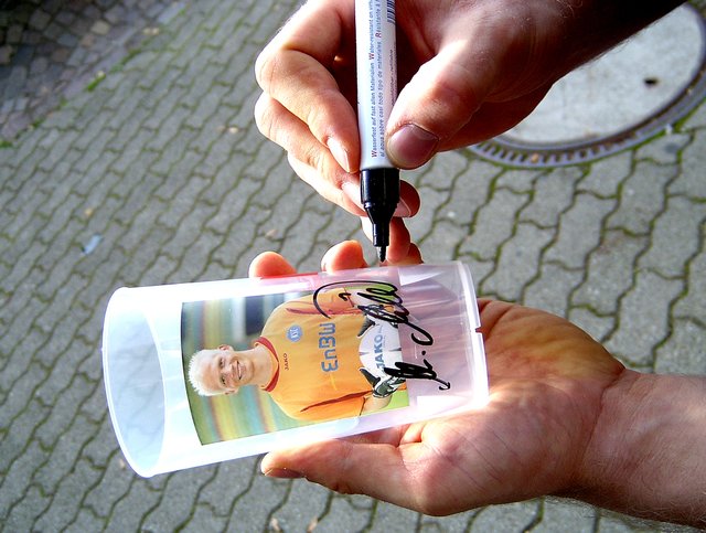 Autogramm von Miller, 2005 | Foto: Archiv jow