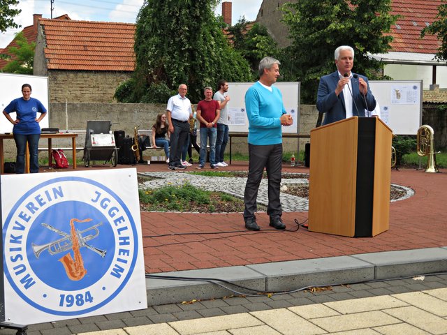 Bürgermeister Peter Christ eröffnet den Tag der Vereine | Foto: Brigitte Melder
